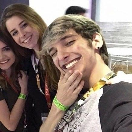 bagipics_'s tweet photo. feliz aniversário langao<33 #Calango22 https://t.co/JqVnPlHB6w
