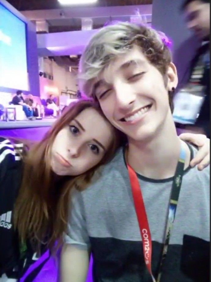 bagipics_'s tweet photo. feliz aniversário langao<33 #Calango22 https://t.co/JqVnPlHB6w