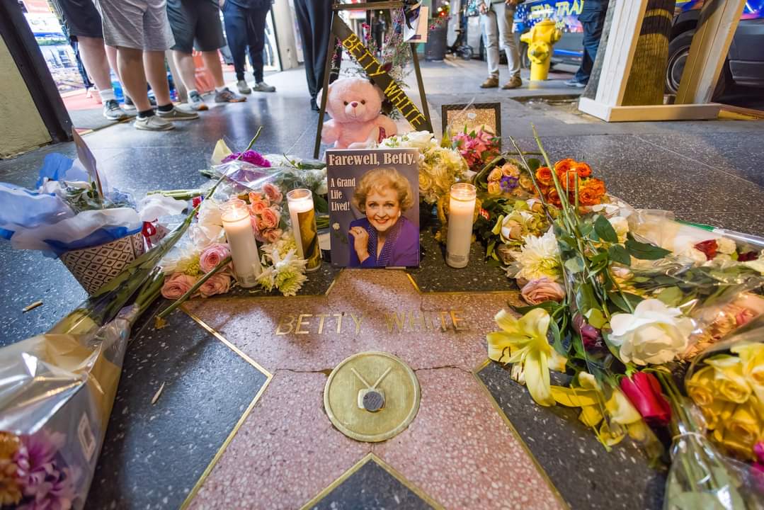aimee9981's tweet photo. My grandmother. Grew up watching you #Betty you were vivacious...your light will never be replaced. #ForeverYoung https://t.co/0P7UCmslie