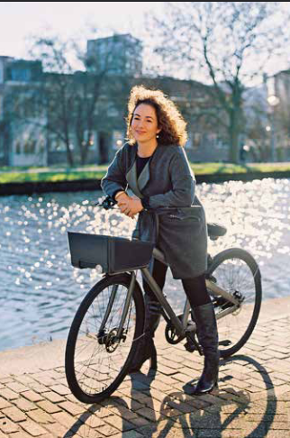 judesherry's tweet photo. Surely all city Mayors should be traveling more like this in 2022 🚲🚴
Espically with objectives to be a 15min city, claims of being a healthy city & promises of active travel
Then I remember Cork City cycling targets are only 4% by 2040
#DontLookUp #ClimateJoke
#FemkeHalsema https://t.co/FUg0A404Xt