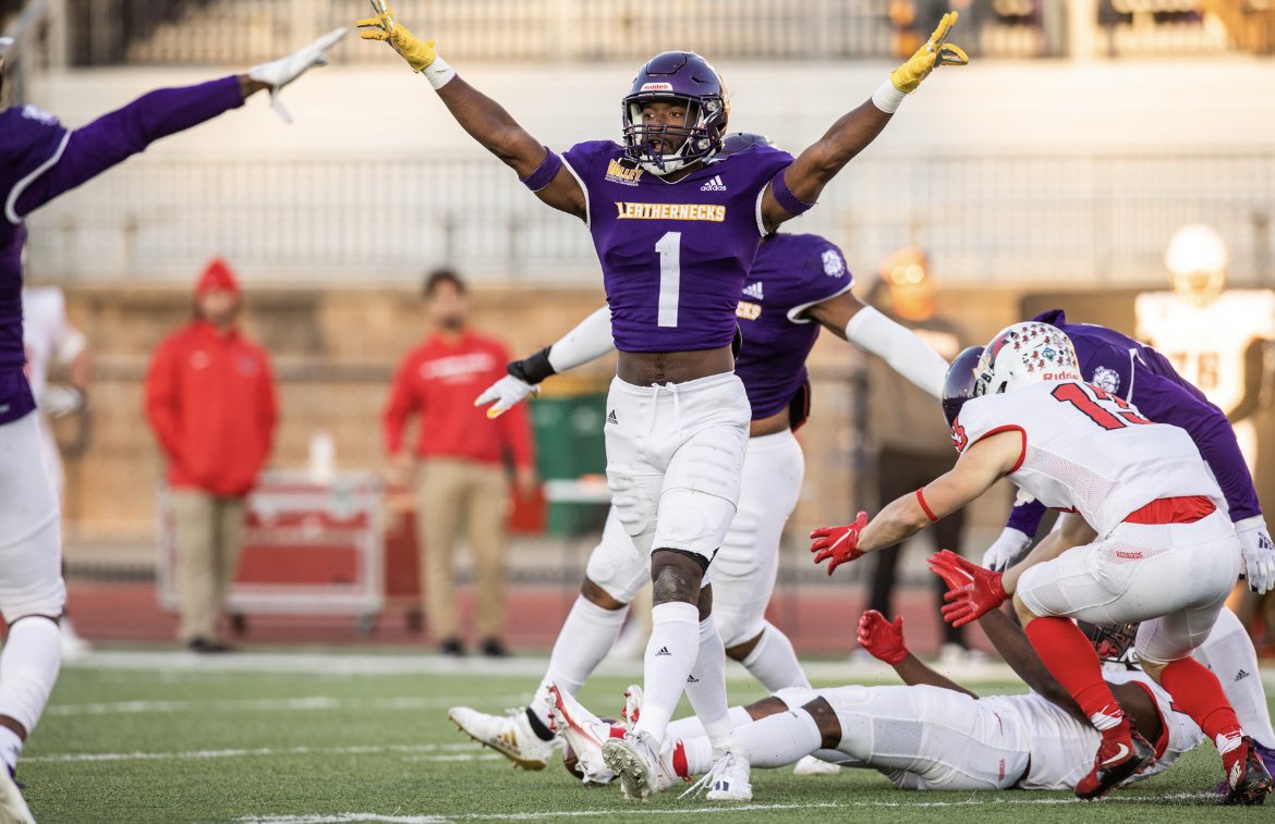 willhack33's tweet photo. All praises due to the man above, after a great conversation with @HendricksonWIU I’m blessed to have EARNED a DIVISION 1 scholarship to western Illinois university @coachtmr2 @killabeas21 @LCFalconsFB @JUCOFFrenzy @JuCoFootballACE #weaponx #lacklife https://t.co/7GSOBwveJv