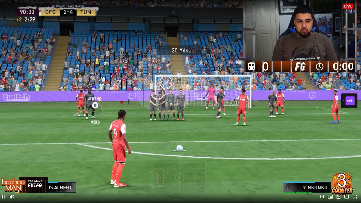 MUFCJackB's tweet photo. @fut_fg 
The emptyhad on fifa is realistic https://t.co/pfNdcMVby7