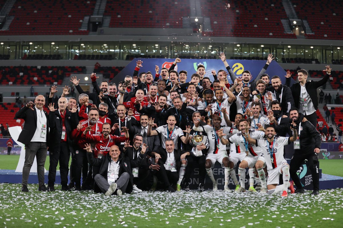 <a href="/Besiktas/">Beşiktaş JK</a> Family 🖤🦅🖤🦅