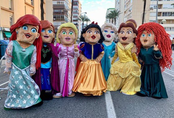 yo y mis amigas en noche vieja a las 6 de la mañana