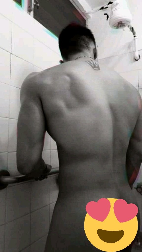 HeterosGT_GT's tweet photo. Rico papi hetero 😍😍😍🤤🤤🔥 mamado #heteroGT #GThetero  #HeteroEngañado https://t.co/HxY29jdypG