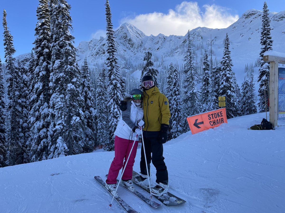kclarke's tweet photo. After crushing a day of work, met my kiddo late aft for a peak to base tour that did NOT disappoint. My good gracious this place is outstanding! #bluebird #playhard #skihard #BlackDiamond #revy #hotsauce forward my mail, I am NEVER LEAVING ⛷🤟 https://t.co/pxM17gNH1e