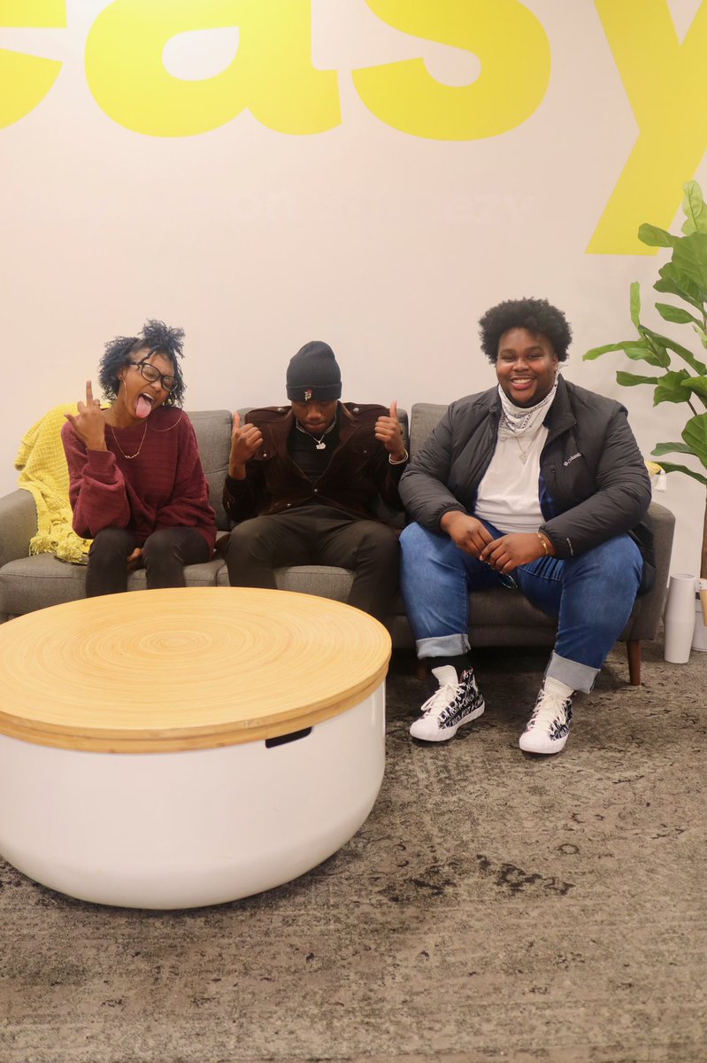 yfb_podcast's tweet photo. Happy New Years 🎊 2033 is our year 🔥💯 #2022NewYear #yfbp #PodcastAndChill #youngfunnyandblackpodcast https://t.co/yf5gchx9sB