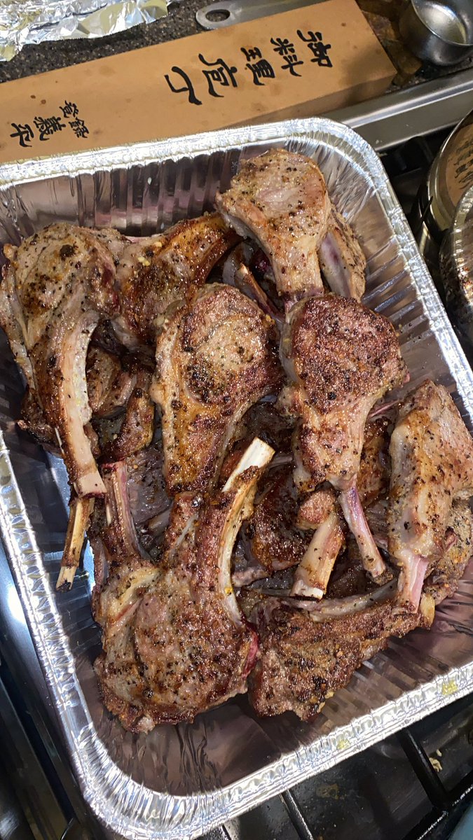 ummm_jaay's tweet photo. Lamb in 4K😍😍😍 Follow me on IG @chefjay_love #goodeatsbyjay #foodislife #blackchef #blackownedbusiness https://t.co/ppFkxRjarm