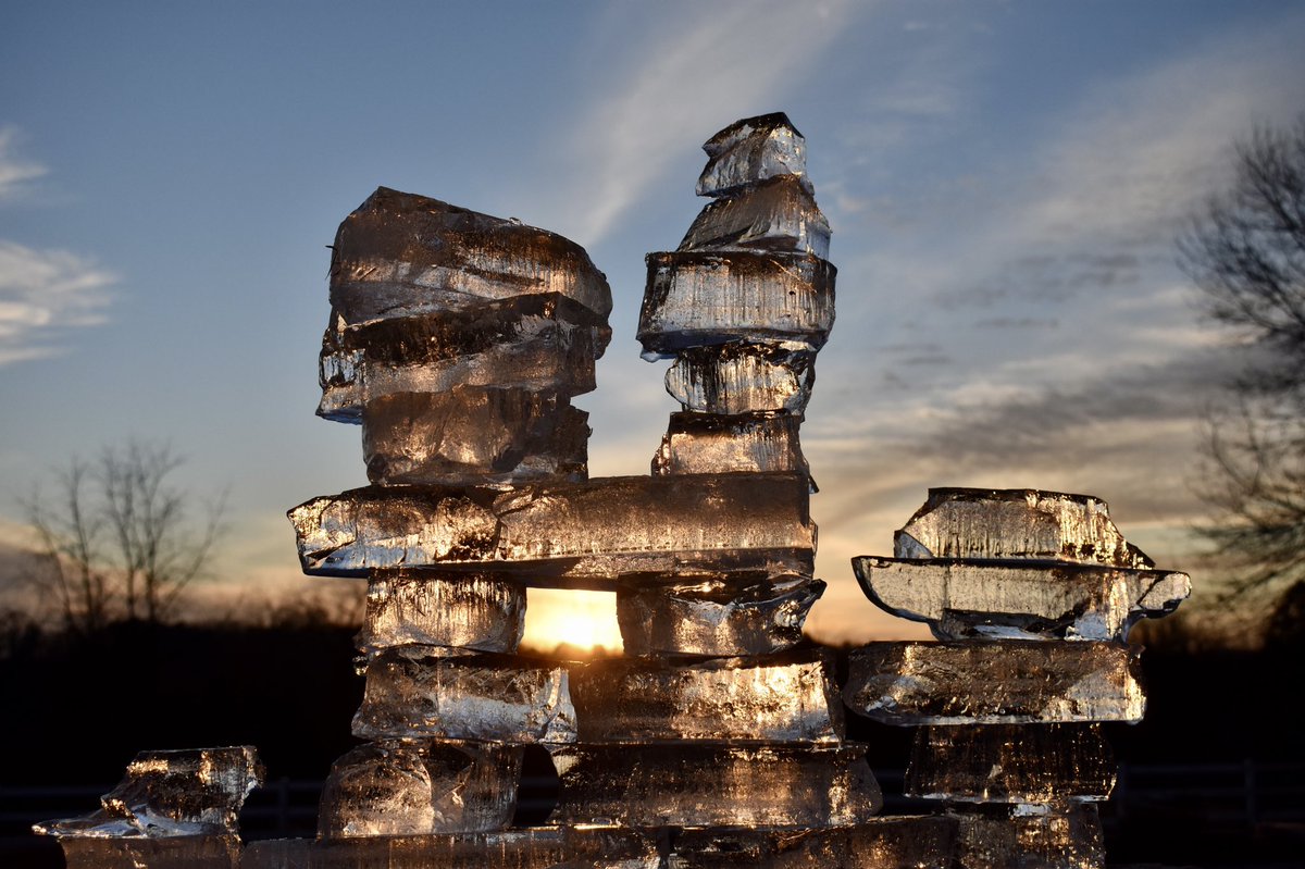 Fire and ice at tonight’s sunset in Nazareth! #PAwx <a href="/sunset_wx/">Sunset Weather</a>