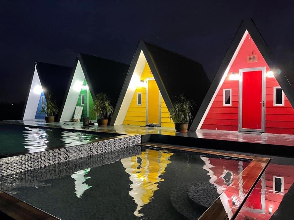 lokalisstay's tweet photo. Tudia cantik noh Mirnaz Roomstay dekat Perlis ni. Save siap-siap. Lajak mai Perlis boleh stay sini 🤩 https://t.co/1cGgX28gdB