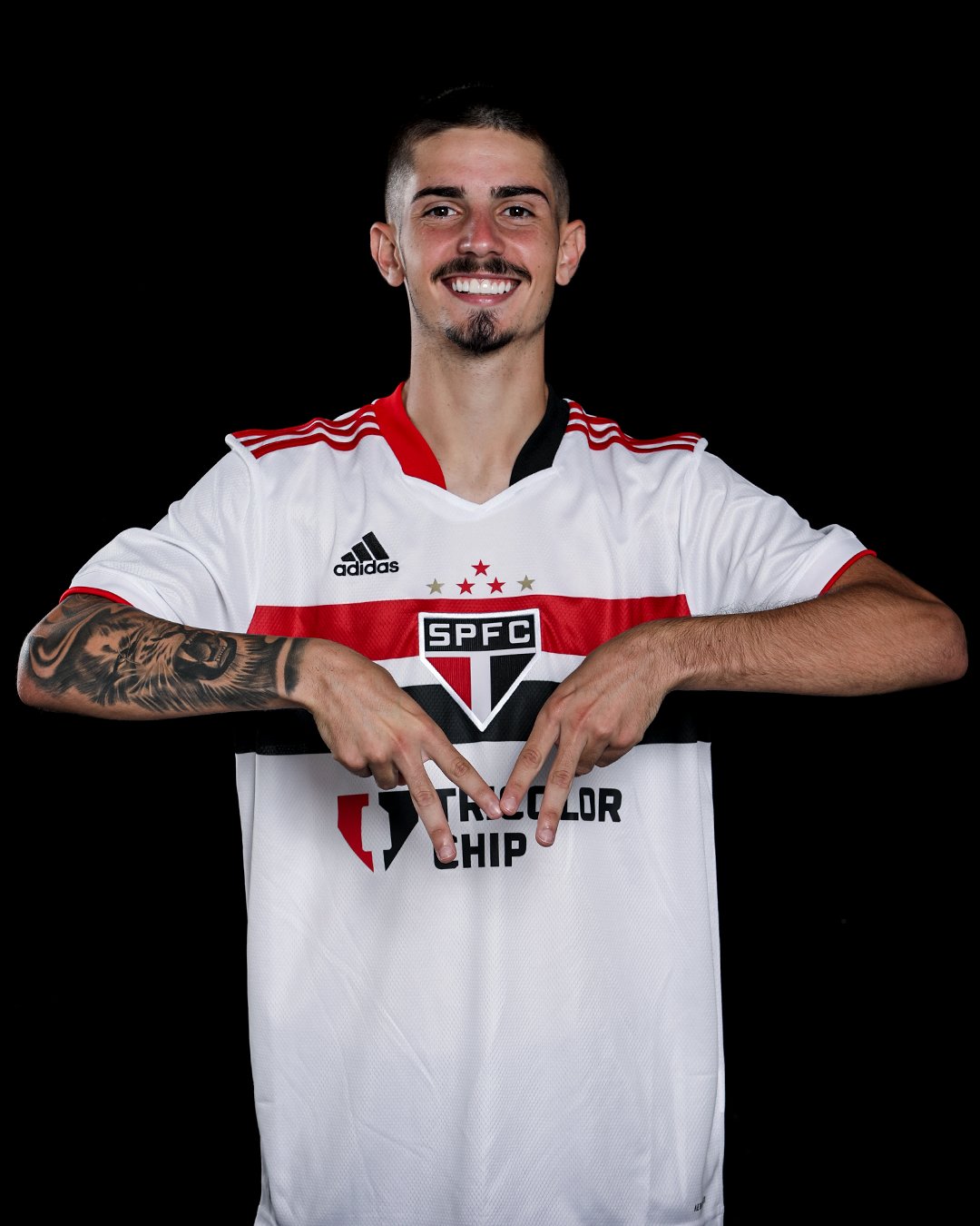 Somos São Paulinos on Twitter: "O meia Pedrinho, camisa 10, foi o autor do  primeiro gol do São Paulo na Copinha 2022. Joga muito! 👏  https://t.co/P6vuwQIudd" / Twitter