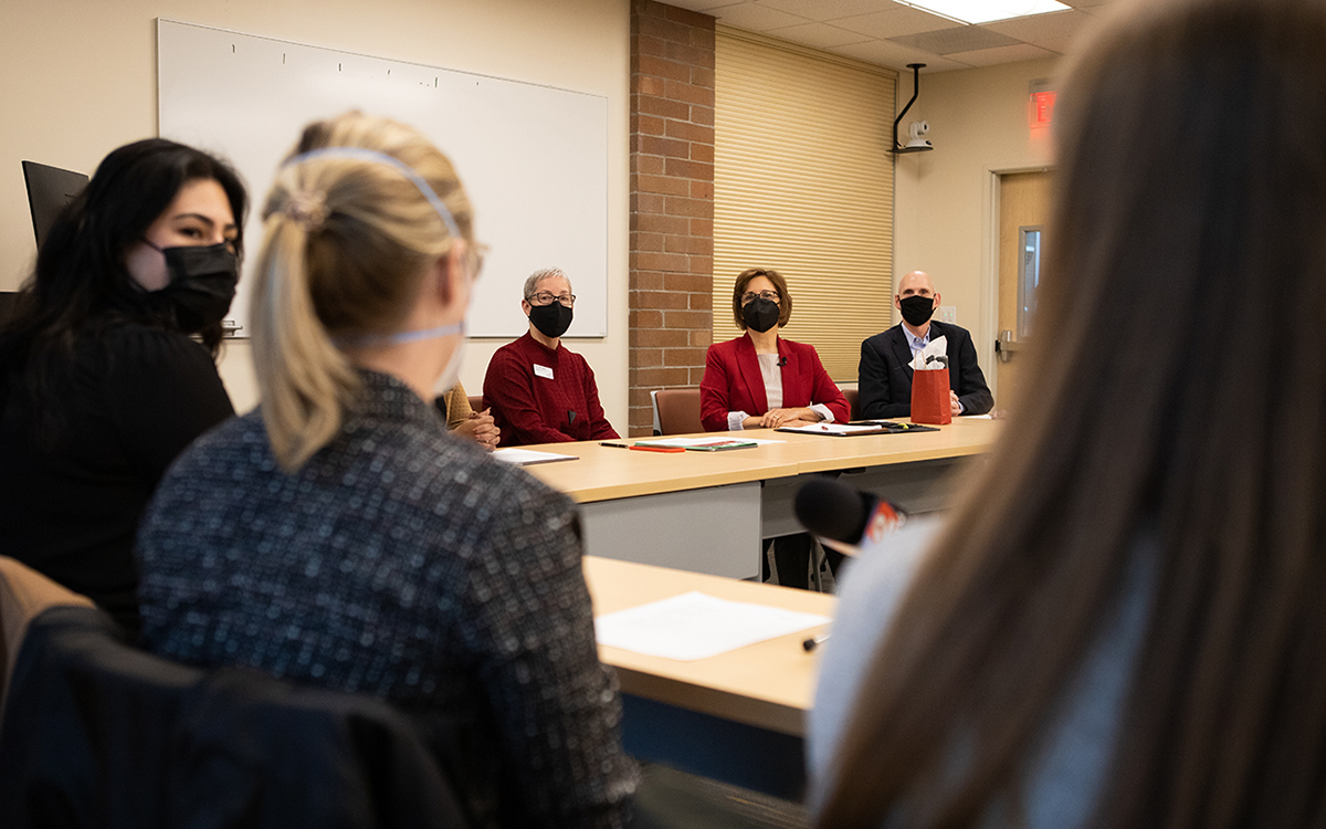 pacificu's tweet photo. We were thrilled to welcome @RepBonamici to the #PacificUniversity Hillsboro Campus today to hear from our students, especially those preparing to become healthcare workers in the midst of the COVID-19 pandemic. @Oregon_Alliance https://t.co/il4ZJ64t5P