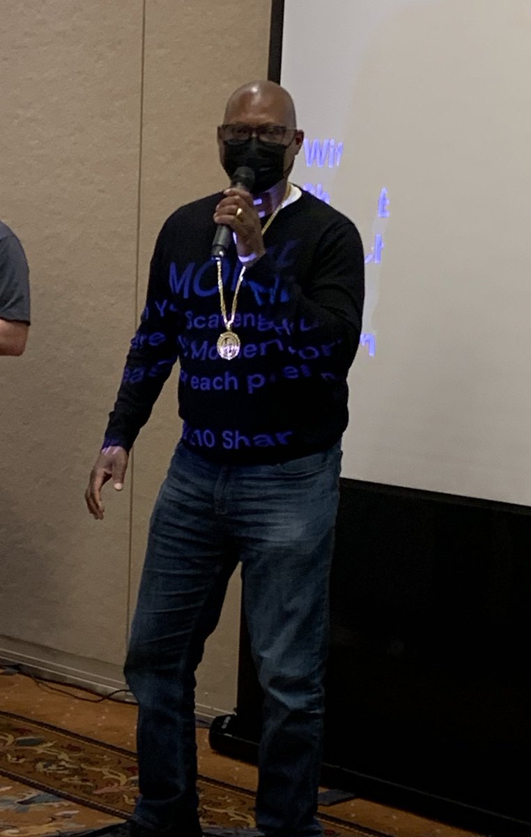 It’s rare to find 
✅AUTHENTIC 
✅HONEST
✅KIDS FIRST 
#leaders who stand the test of time. <a href="/CNUSDAsstSup/">Dr. Reggie Thompkins, Ed.D</a> is one of those men. Thank you for your leadership to me for the past 10 years and thank you for your keynote at our annual <a href="/CNUSD/">Corona-Norco USD</a> HS winter retreat. #nicebling