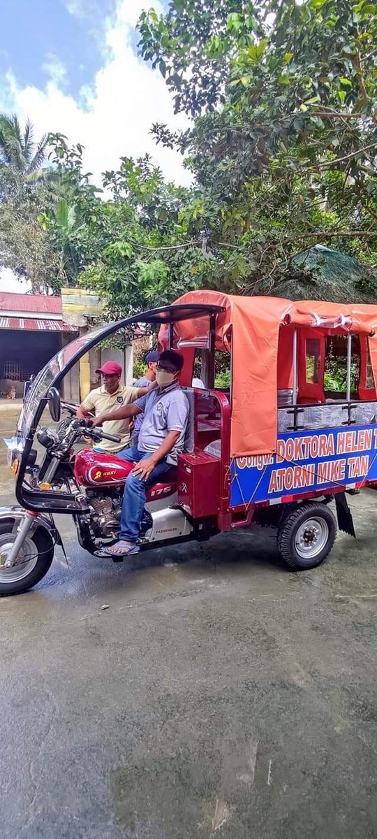 DoktoraHelenTan's tweet photo. Mula sa #SarilingSIkapProgram ni Cong. Doktora Helen Tan at Atorni Mike Tan, isang bagong Service Vehicle ang pinagkaloob sa Brgy. Poblacion Cinco at Brgy. Madlangdungan.
Tiyak na ang mas maayos na serbisyong mararansan ng inyong mamayan.
#WeSTANStrongerTogether https://t.co/xL0vbs3yBi