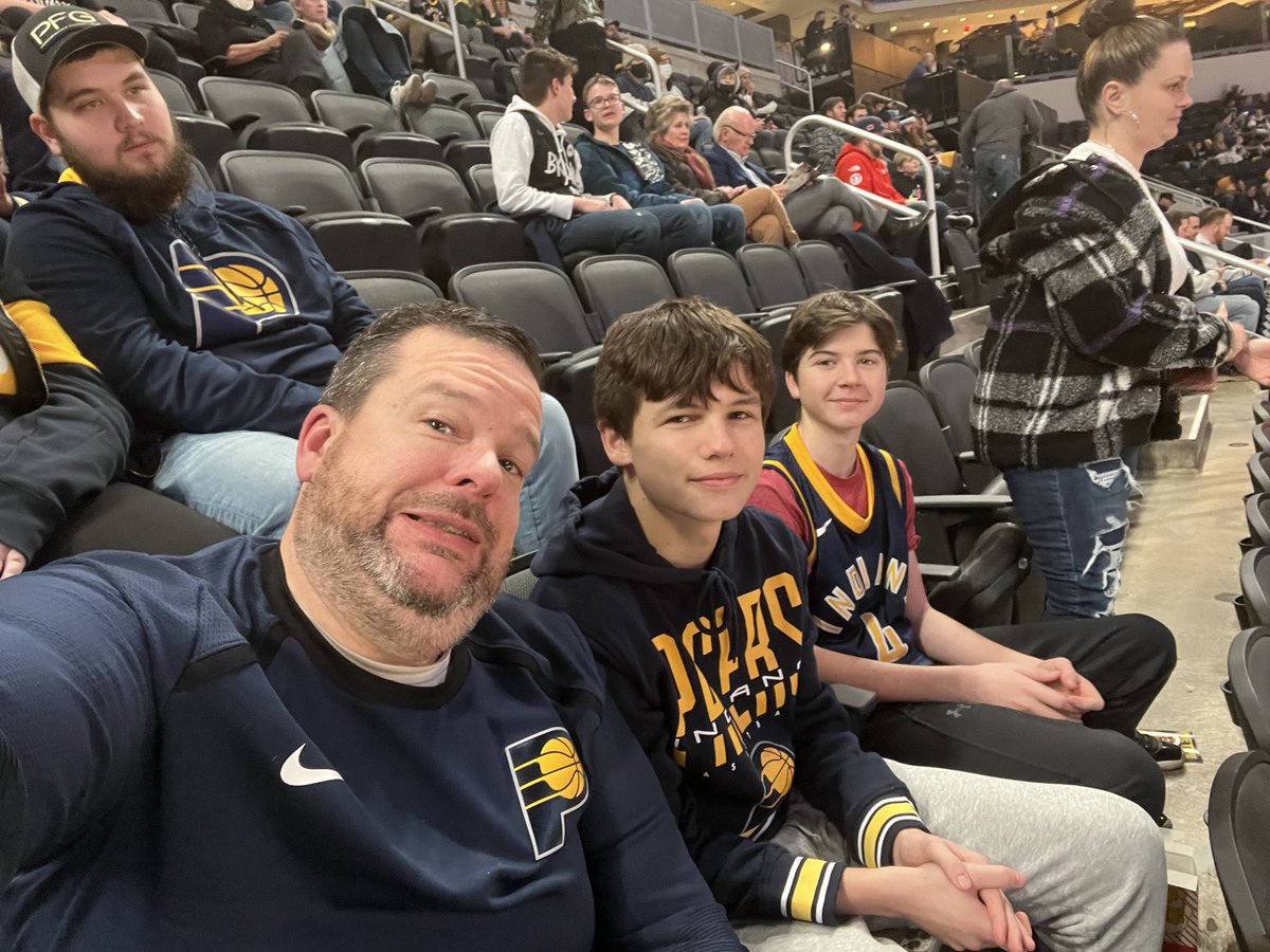 PizzaD_14's tweet photo. Let’s go @Pacers! #pacersgamenight https://t.co/86B5wY1EX0