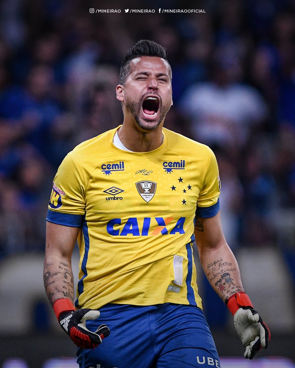 Mineirao's tweet photo. Não há outra palavra: OBRIGADO!

Fábio é mais que um jogador. Ele é a história! Um símbolo! Um ídolo de todas gerações de cruzeirenses!

São 976 jogos pelo Cruzeiro, simplesmente o atleta com mais jogos com a camisa celeste e o que mais atuou no Mineirão, com 402 partidas! 💙 https://t.co/vc1t9qu0Su