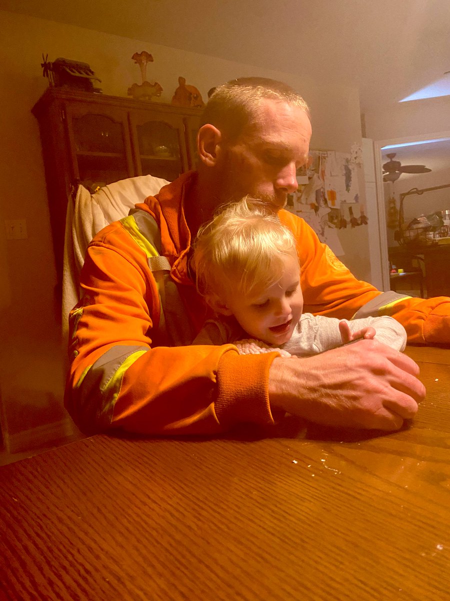 vanessalewis_'s tweet photo. These two just melt my heart 😍 https://t.co/FSe7D7IyEH