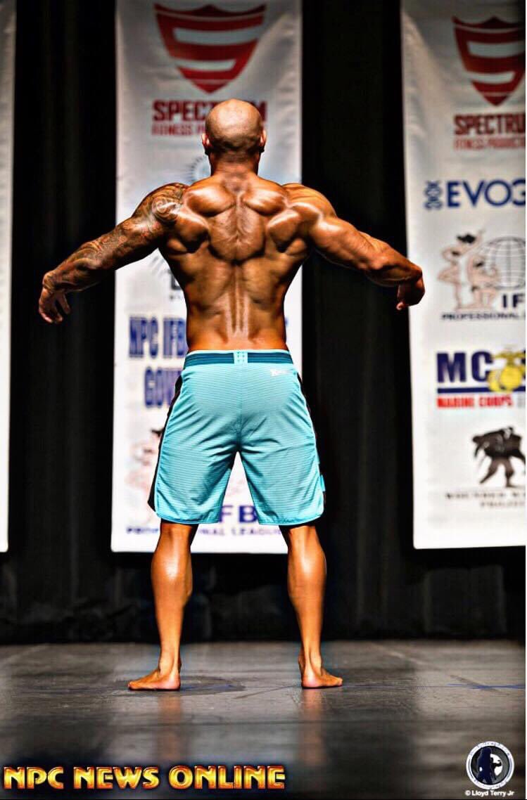 BEASTwriter's tweet photo. Looking to beat this guy. Working on bringing a better package, this time around. Torn rotator cuff and lower back pain lingers but no excuses, it’s time to get 3D.
#BEASTwriter | #EVOGEN 🧬 | #TeamVentura | #BayAreaRooted https://t.co/9VsTSOwH93