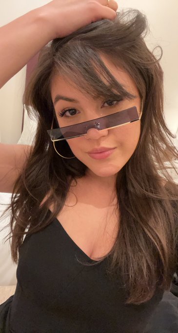 I&rsquo;ve gotten more compliments on these glasses than on any other item I own https://t.co/NDcYShRUiO