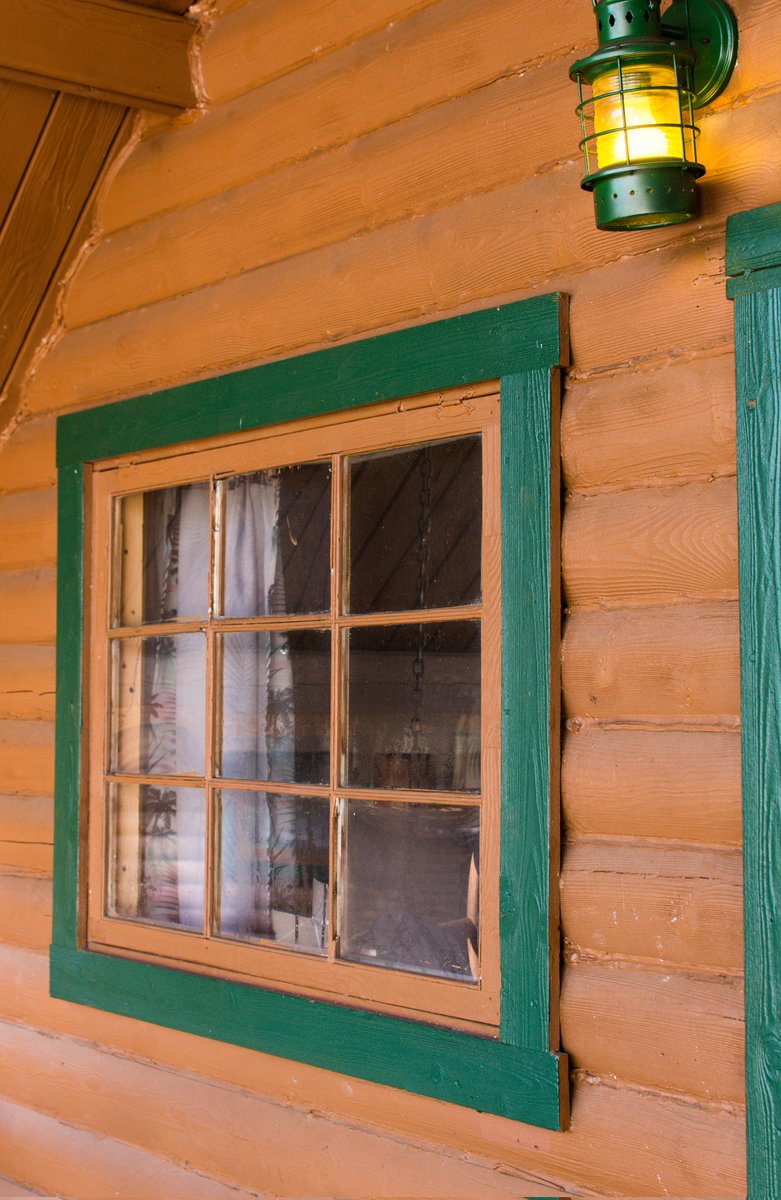 hectorgrass_'s tweet photo. Always appreciate shooting details of these cottages & cabins. Also, how cool is this wooden latch to open the door? Enjoy these few details of this lovely cabin ๐ท๐๐
@KOAKampgrounds
#HectorGrass #KOACamping
#KampgroundsOfAmerica https://t.co/wA97Bkfh8I