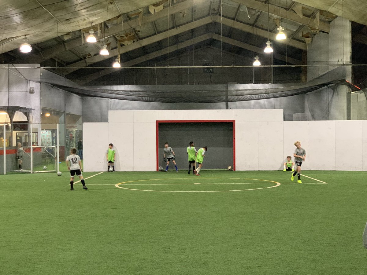 clubohionorth's tweet photo. OUFC SELECT Winter Training sessions began tonight! Love watching these players working and growing in the off season. โฝ๏ธ๐ฅ #WeAreUnited #AboutThatWork #AttitudeAndEffort https://t.co/qNgx1TkMj2