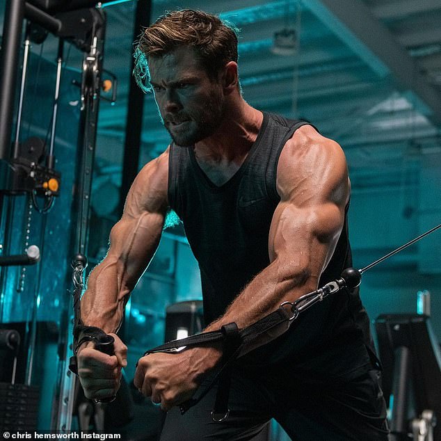 Want to be ripped like Chris Hemsworth? Thor star shares his go-to 10 minute Centr workout - https://t.co/eMRjU3AQES

#News https://t.co/VSdoYIATqT