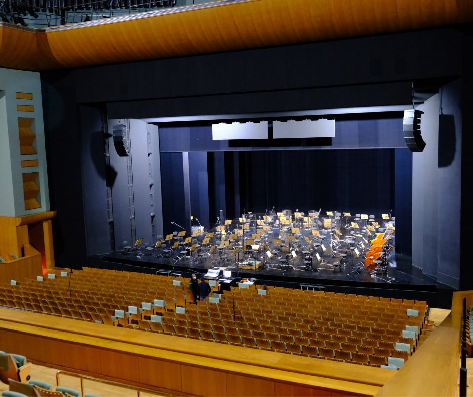 StageAudioWorks's tweet image. Enhanced clarity for music & speech, right-to-the-back coverage and sensational directivity control @Maestranza, thanks to a @dbaudiotechnik  #VSeries installation. Bonus points for good looks? 
Full detail here: bit.ly/3G8DltW #ProSound #ArrayProcessing #dbaudio