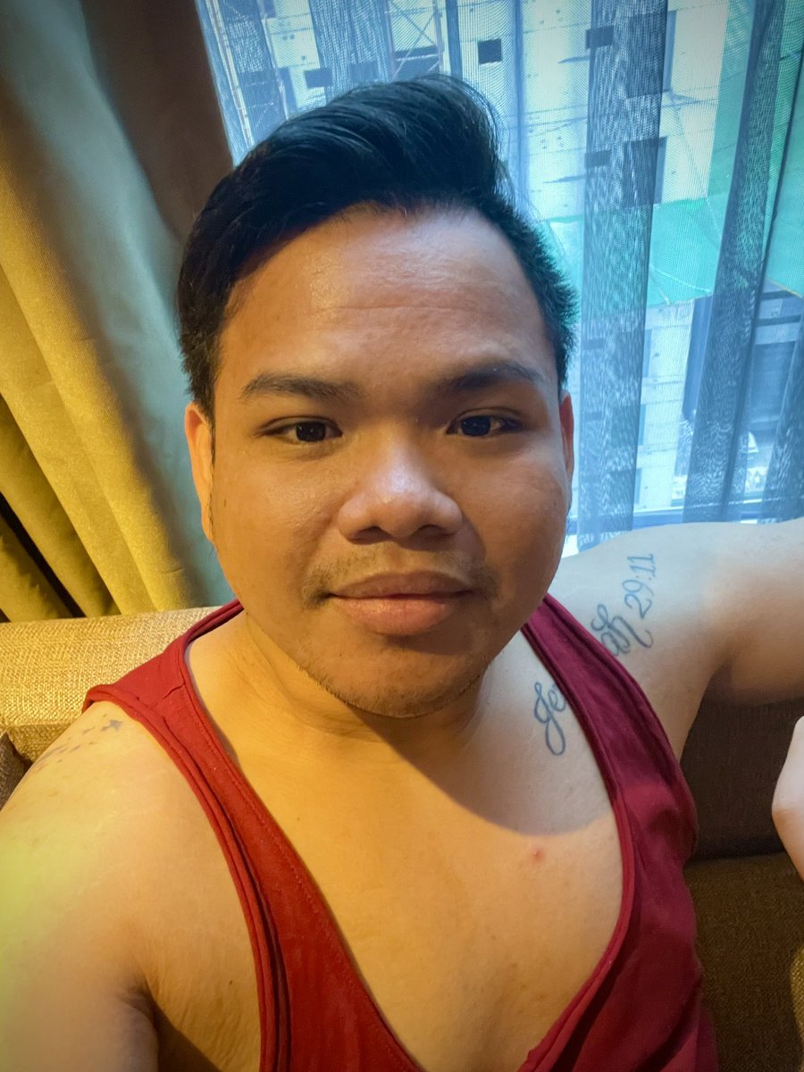 Lavwin's tweet photo. Bagong gising yarn 🤣 #quarantinemode #Day4 https://t.co/WGJmWSq790
