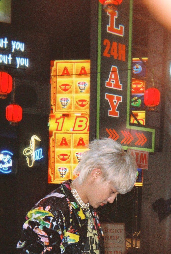 closed. (@gagstikpre) on Twitter photo 