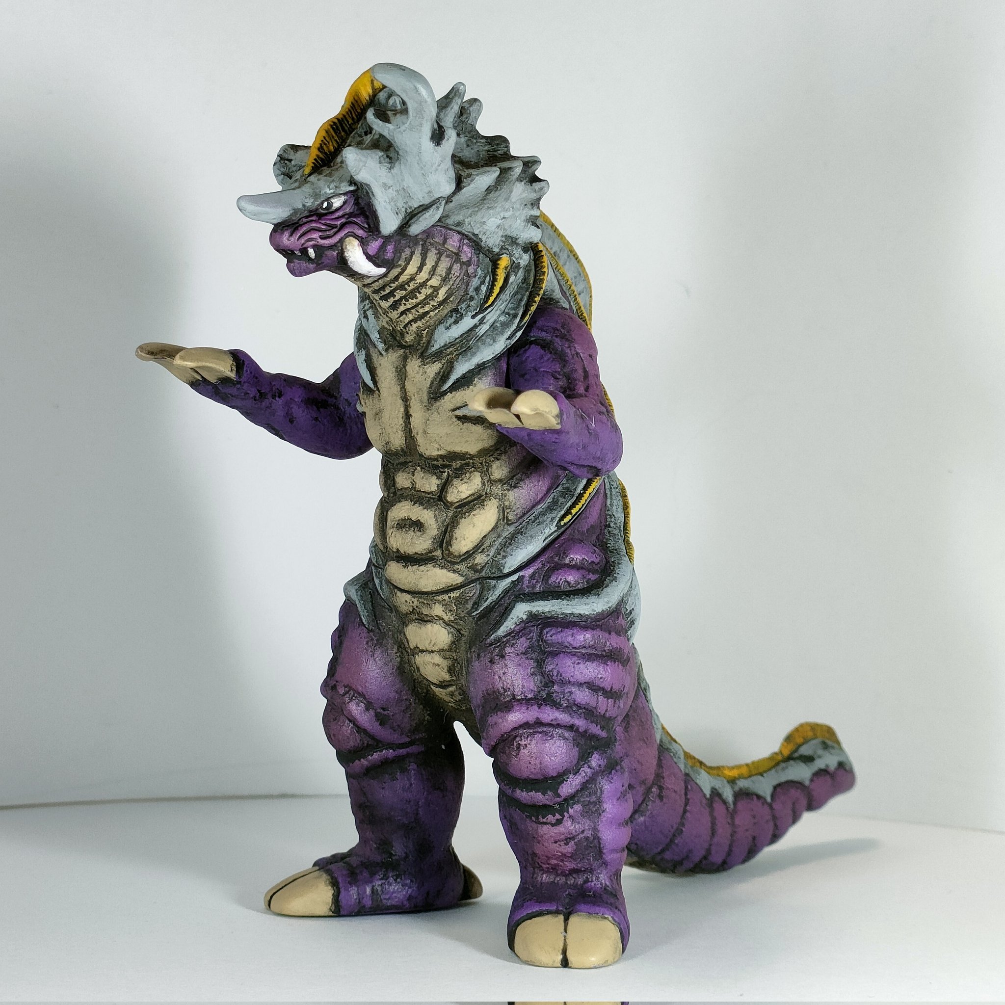 ウルトラ怪獣ソフビ　ズグガン　リペイント完成品