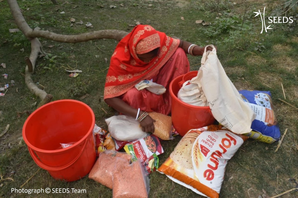 SeedsIndia's tweet photo. #Covid19 has raised challenges to public health &amp; food system disrupting socioeconomic conditions of many. To support such communities, #SEEDS with IRW is distributing ration &amp; hygiene kits to over 6200 families in the districts of #Muzaffarpur and #Darbhanga of #Bihar.#ThirdWave https://t.co/Gw34ZdLtJ4