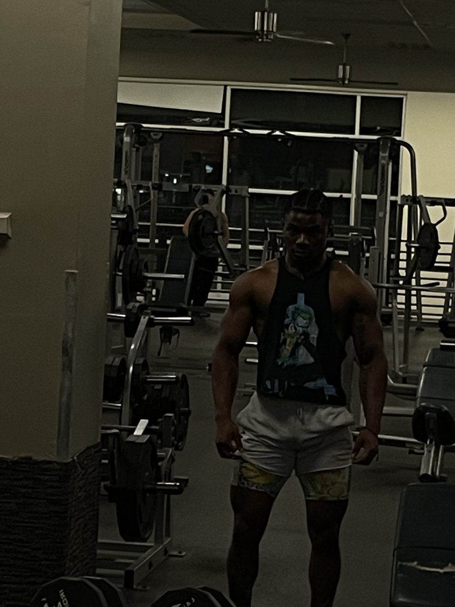 1trayvonjackson's tweet photo. I’ve been working lately.. https://t.co/NltuVkYnu5
