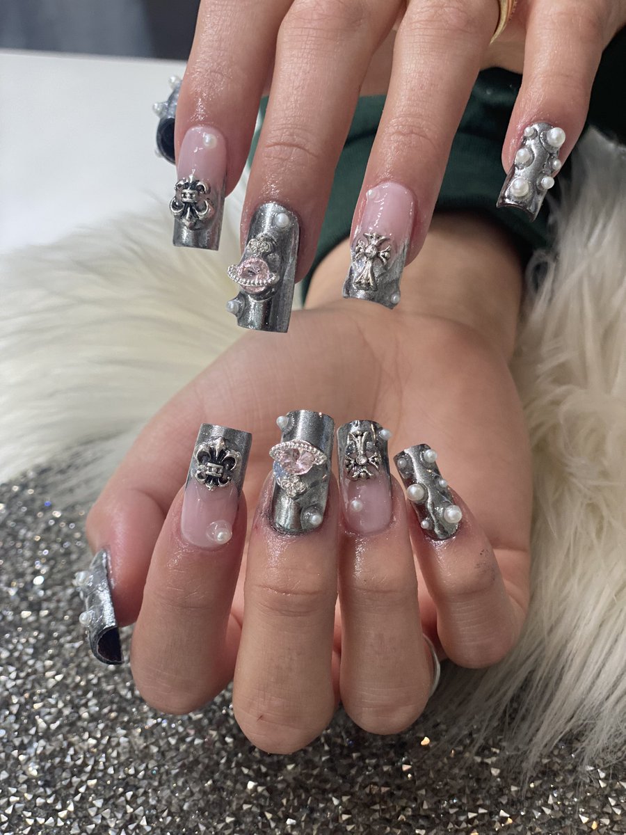 _nailsbychar_'s tweet photo. GelX sets follow my Instagram #RETWEEET #nailedit #nails https://t.co/V5nQ5Zmzr7
