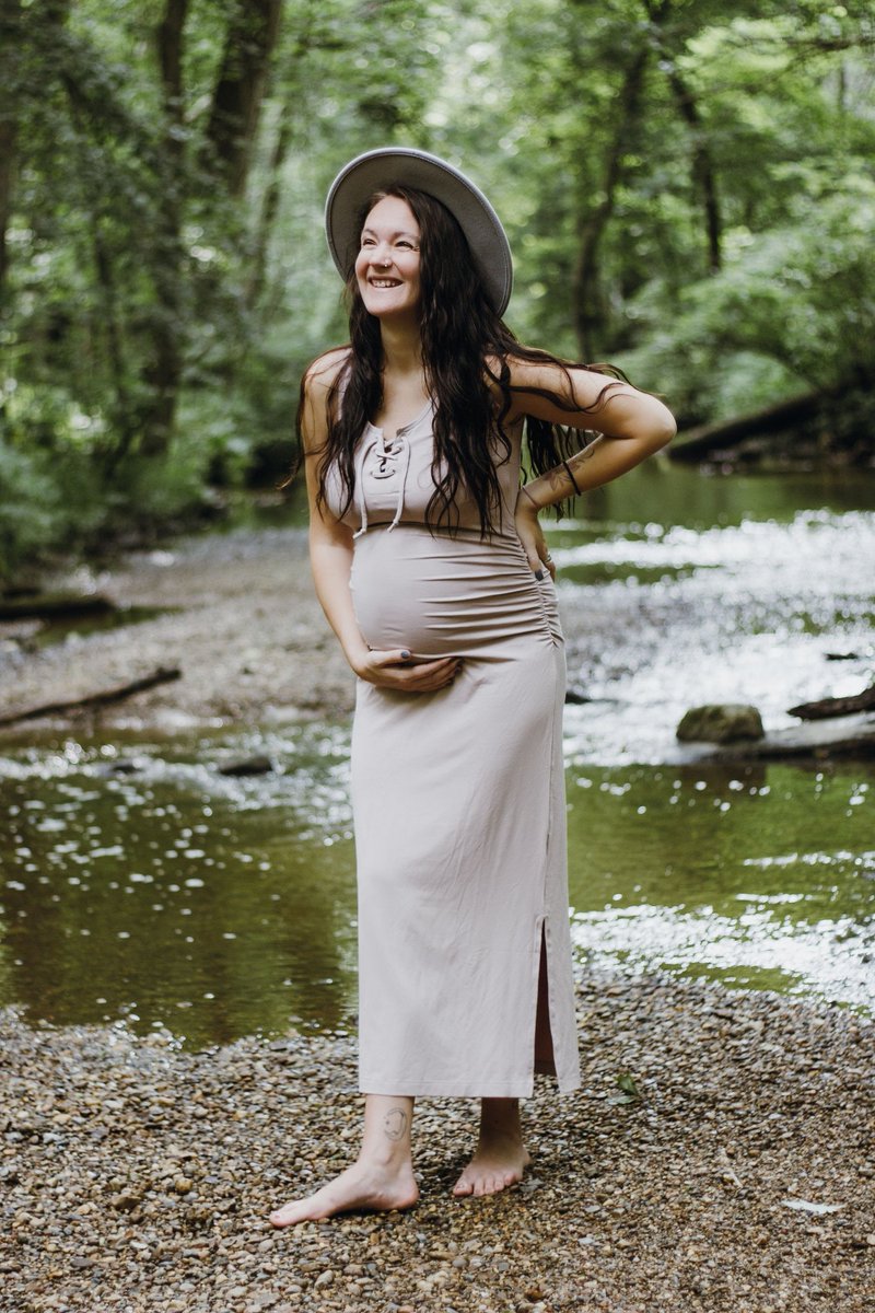 Re_shell11's tweet image. I never showed these while I was pregnant.... so little late world but here ya go. I only had about 4 weeks left to go in these 🥺😭