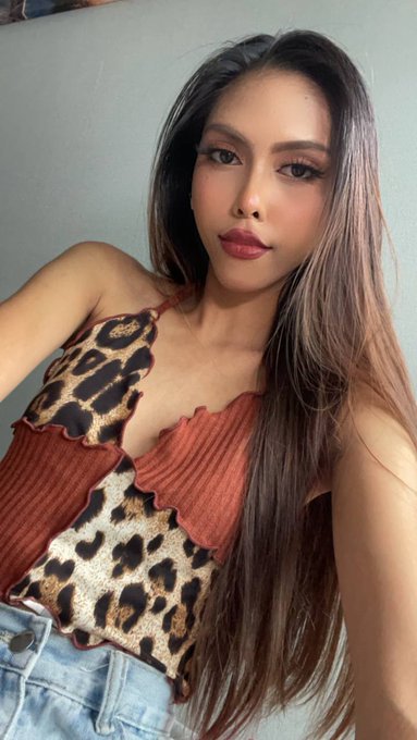 Hi 👋 just joined here. would you give me a like and comment to this post if it pass through your wall