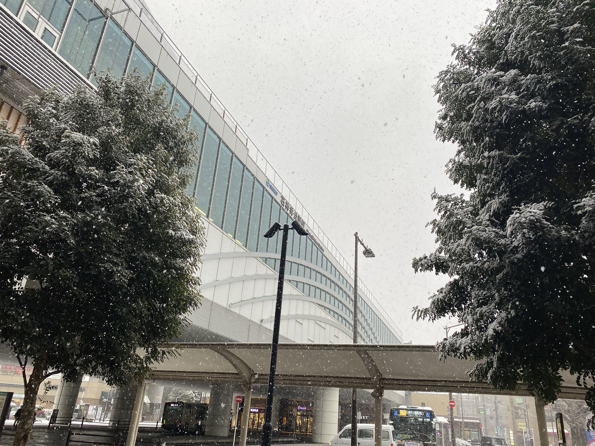 ねりま観光センター 雪の日 その2 16時の石神井公園駅前です かなり積もってきました 練馬区 石神井公園 積雪 T Co Eyindrtbzl Twitter