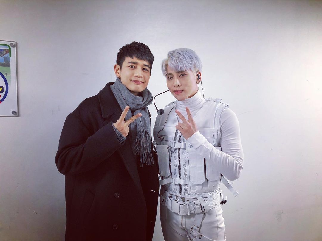 CHOIMINNO's tweet photo. There are many things in this world that are unseen and unexplained. Yet, they exist. However much I tried, I still miss you, hyung. I believe that things will all be alright. 난 괜찮아, 형이 있으니까. https://t.co/2FaIQ5hYYu