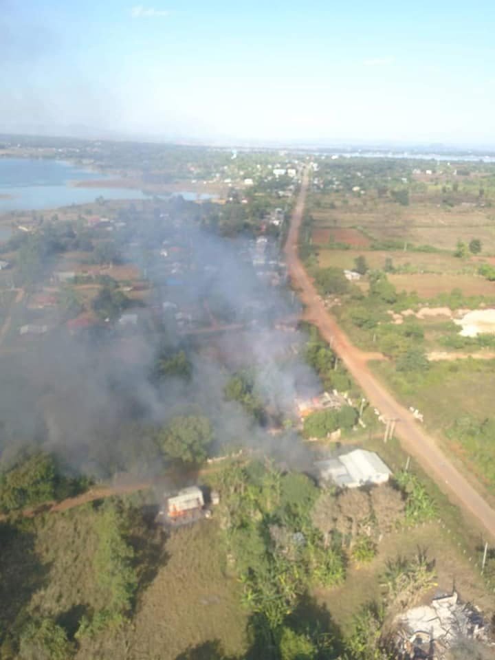 Fighting between SAC &amp; KNDF intensified near #Dawposi village,#Deomso Tsp since 8 am on Jan 6 as Terrorists Troops invaded the KNDF B-09 area with 2 convoys.

Photo-Images of Military Terroirsts Burned Down civilians' houses in the previous clash in Demoso Township.
#2022Jan6Coup