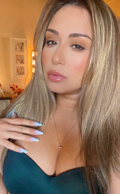 I give zero fucks about you and your debt. I deserve to take it all! Gimme 💰💲👑 &bull;Femdom &bull;Findom &bull;Meangirl<a href="/tag/goddess"class="tags"><span>#goddess</span></a><a href="/tag/femdom"class="tags"><span>#femdom</span></a><a href="/tag/feet"class="tags"><span>#feet</span></a><a href="/tag/converse"class="tags"><span>#converse</span></a><a href="/tag/slavetraining"class="tags"><span>#slavetraining</span></a>