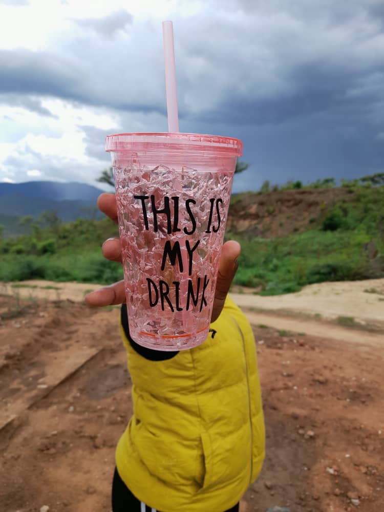 isthattalent's tweet photo. Candy Hub Is An Online Candy Store In Mutare.We sell Candy,Snack Boxes, Empty Small Boxes,Mason Jars,THIS IS MY DRINK Tumblers .We Also Do Deliveries Within The City. Buy Your Snack Box and Candy For That Special Someone for orders.Hit our Twitter account for orders @hub_candy https://t.co/gOXQExETpw