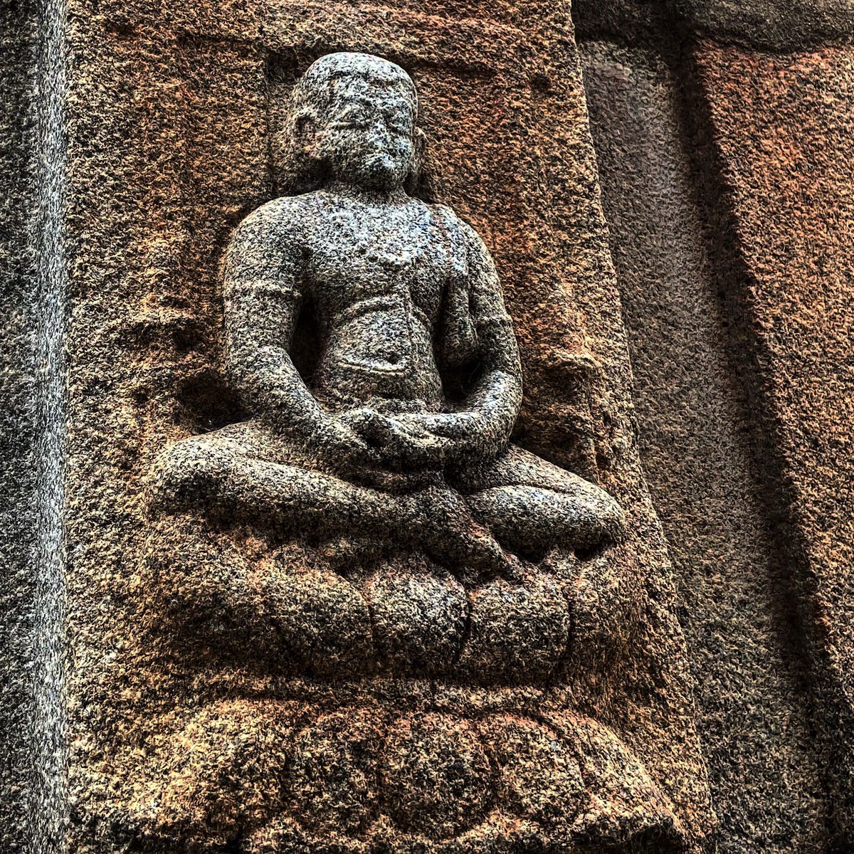KolarTourism's tweet photo. Beautiful Avani Ramalingeswara Temple Complex , Kolar  #Karnataka #IncredibleIndia @incredibleIndia @karnatakaworld @depcomkolar @tourismgoi1 @VisitKarnataka @readingkafka @DOMGOK https://t.co/8c1aZ3aQQ8