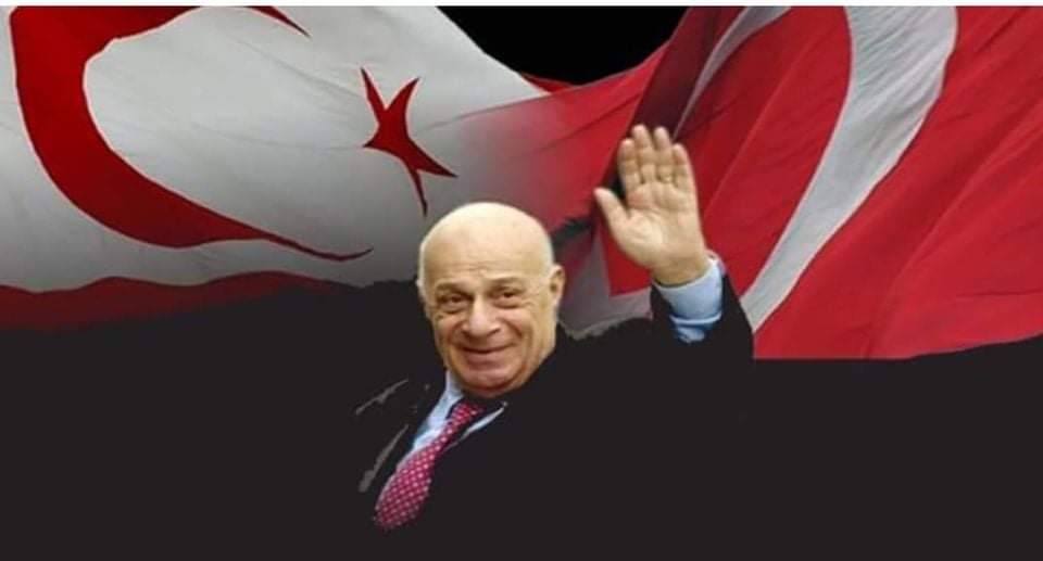 17 yıl önce #YakındoğuÜniversitesi'nin davetlisi olarak gittiğim ve tanışma fırsatı bulduğum Kuzey Kıbrıs Türk Cumhuriyeti’nin Kurucu Cumhurbaşkanı #RaufDenktaş’ı rahmet ve özlemle anıyorum.
#RaufDenktaş