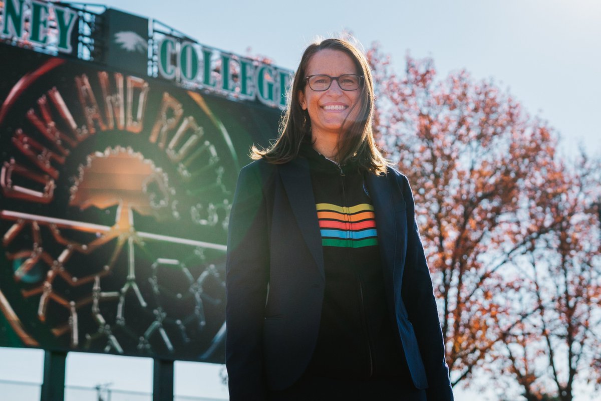 oaklandrootssc's tweet image. Roots Name Lindsay Barenz as the Club’s New President.

Welcome to The Town, @lindsaybarenz.

Read more: bit.ly/34M5rhb

#KnowYourRoots