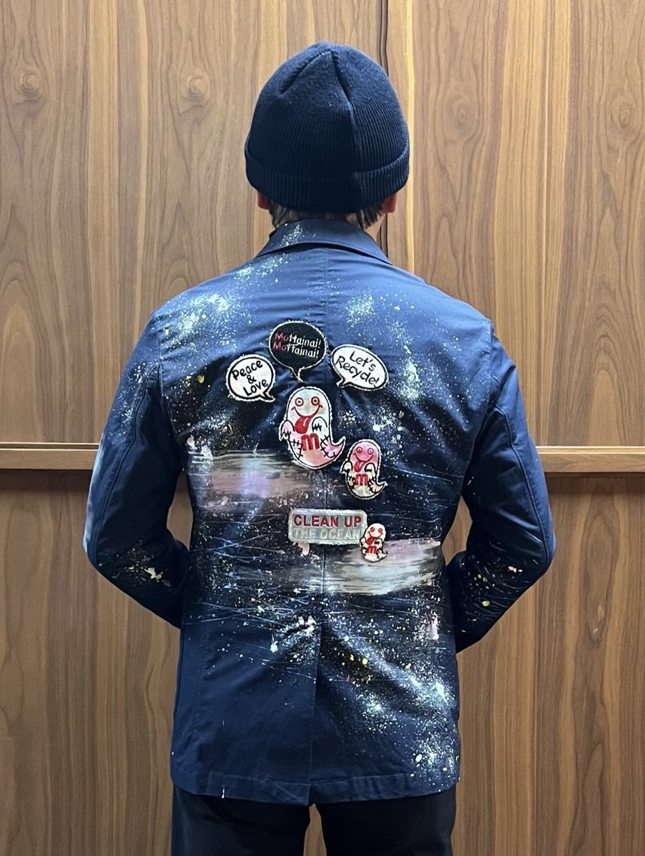 TARAcyan3's tweet photo. 友ちゃんがアート加工してくれたジャケットをプレゼントしに来てくれた😃✨
さすがアーティスト友美!めっちゃカッコ可愛い‼️
友ちゃんが着てきたビンテージカシミアをリメイクしたalovemovementのコーデもめっちゃオシャレ❣️
#澤田友美 #art #artist #lovejacket #alovemovement #vintagecashmere https://t.co/ssJyBaV1Iq