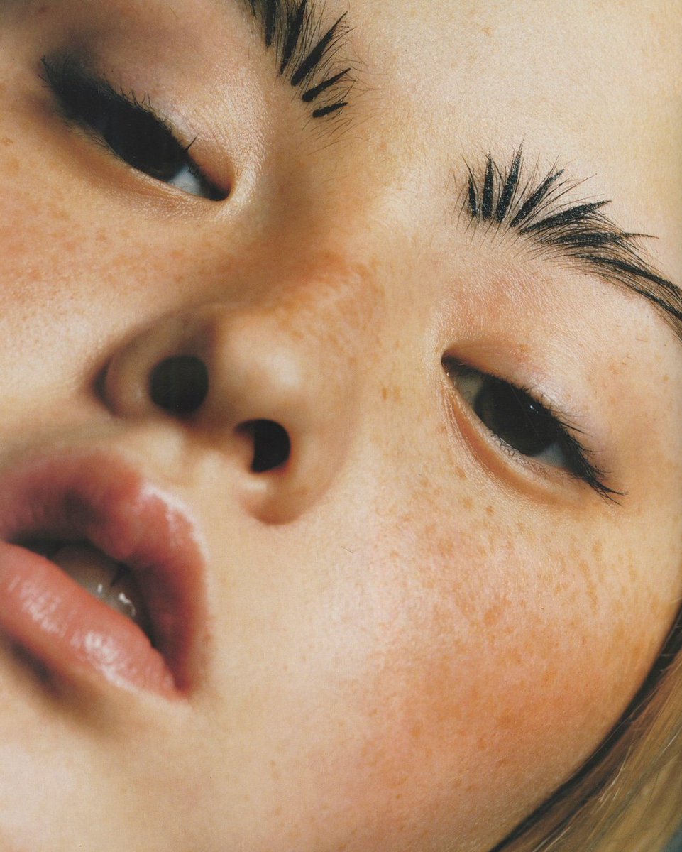 LoveSeen tweet media