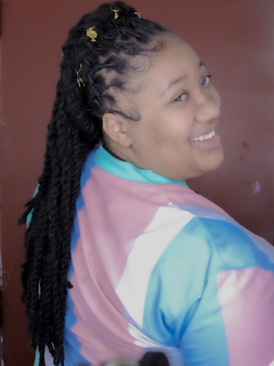 iLoc_Smith's tweet image. Long Loc hairstyle. Find me in Camden, South Jersey, Philly &amp;amp; Delaware. Come get a Retwist and style. We don’t say dreadlocks!