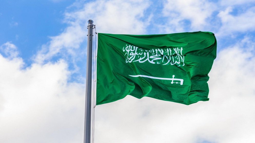 SoonSaudi's tweet photo. رسميًا:

#السعودية تحتل المرتبة الثانية بين دول مجموعة العشرين في التعافي الاقتصادي 😍🇸🇦 https://t.co/hovjkKzcOY
