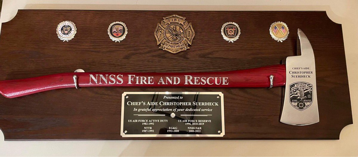 RNnssf's tweet photo. Last night we celebrated Chris Suerdieck’s retirement. We wish him and his wife Lisa the best as they set out on their new adventures. After 40 years in the Fire Service; they have more than earned the time off. Have a great one Chris and Lisa! You guys will be missed. #nnssfrba https://t.co/rpc6XiA1iw