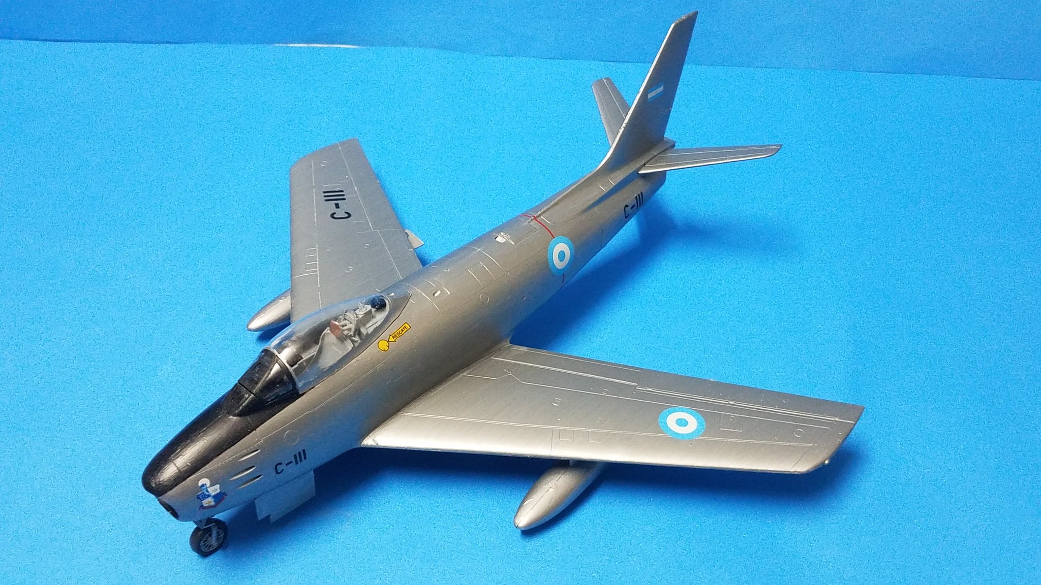 FI_9x0JXIAUkcGd.jpg:large