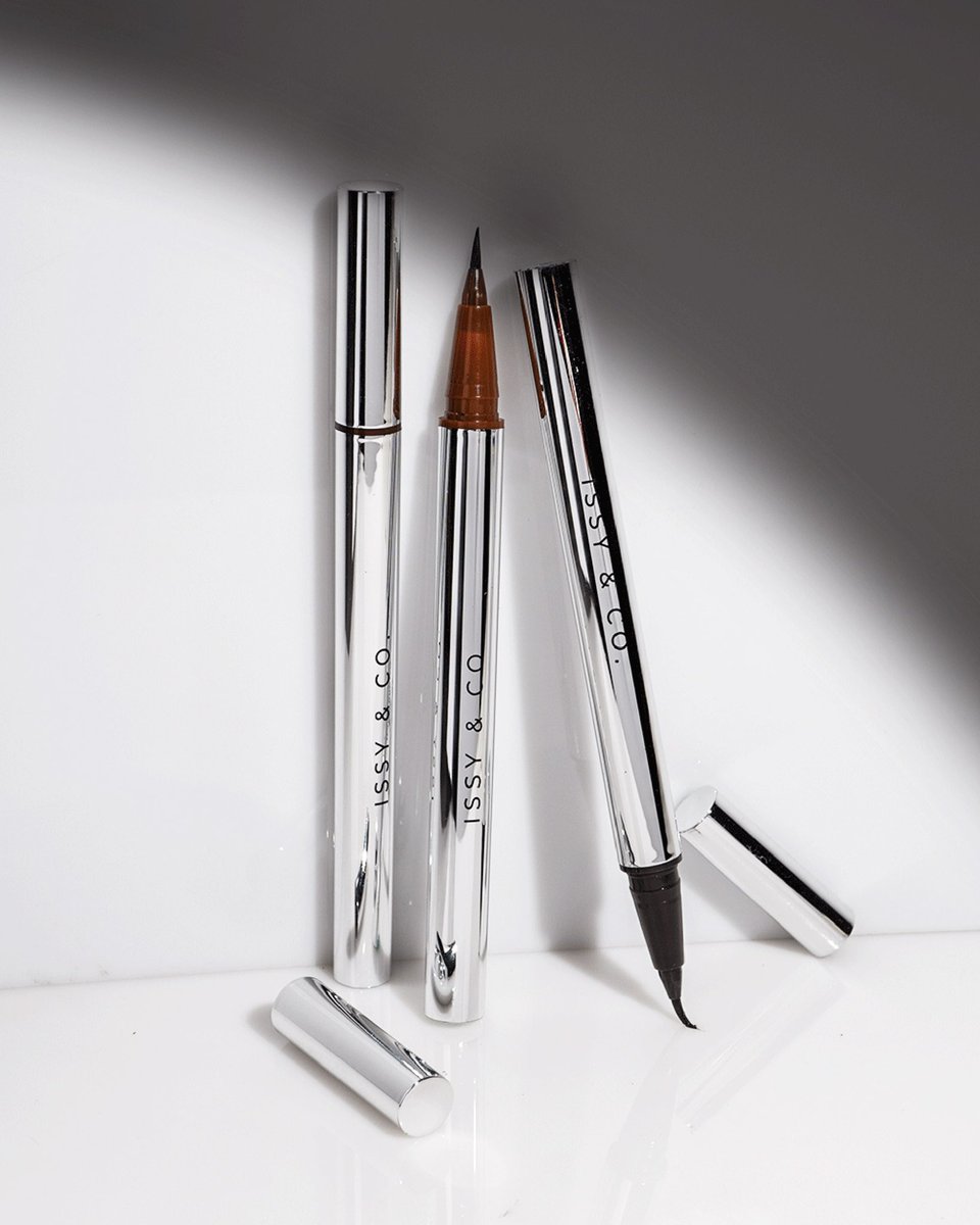 issy_company's tweet photo. Get fine strokes to define the brows with the Precision Brow Pen! 🖋 Available in 4 shades: Warm Brown, Taupe Brown, Ash Brown, and Ash for only ₱299.00 ✨

On Zam: Precision Brow Pen in Taupe Brown

#issyandcompany #beautymadeissy https://t.co/9pYtZ6XAHK